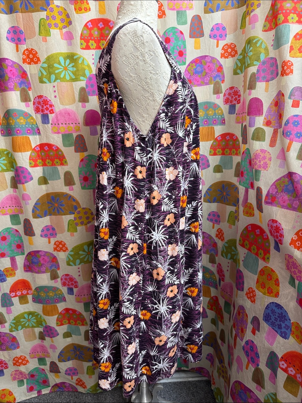 Women’s Sleeveless Tropical Dress. Large? - Picture 4 of 6